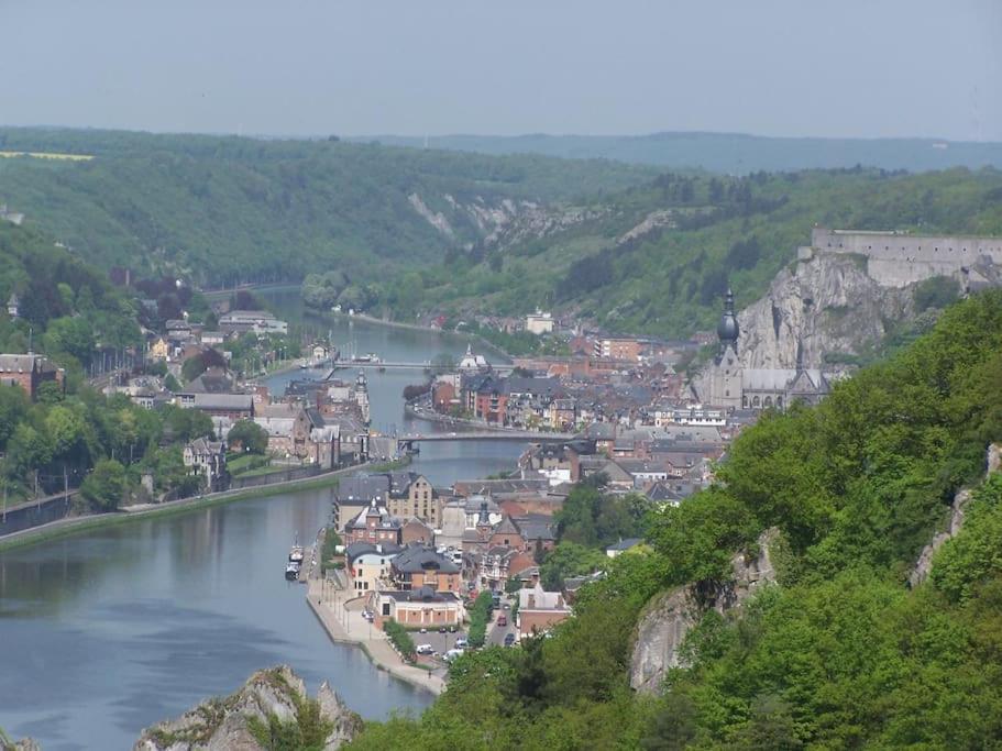 Laissez-vous Enchanter Par La Vallee De La Meuse Casa de Férias *